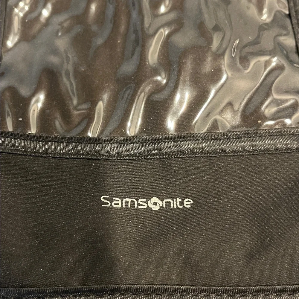 Samsonite BlackTravel Neckstrap Excellent condition